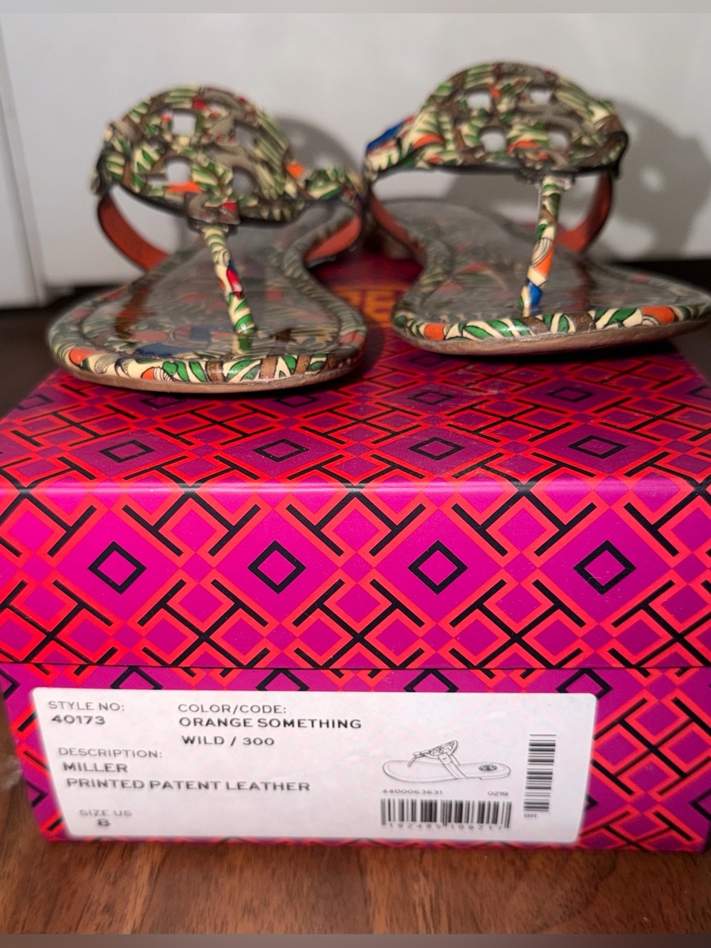 Tory Burch Miller sandals PRINTED PATENT LEATHER - Picture 2 of 13
